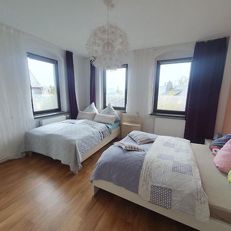 Familienfreundliche Ferienwohnung Erzgebirge Schneeberg  Exterior foto